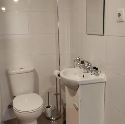 펜션 Recanto Da Encosta T0 *